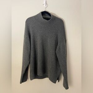 Uniqlo Women’s Charcoal Sweater